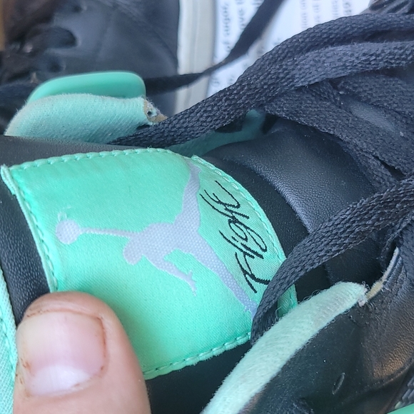 The Air Jordan 1 Retro ’89 “Green Glow” SZ11 - Picture 8 of 8